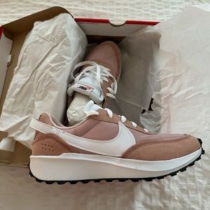 NEW in box! Nike Waffle Debut Sneaker in Pink Rose Oxford! Womens 11!